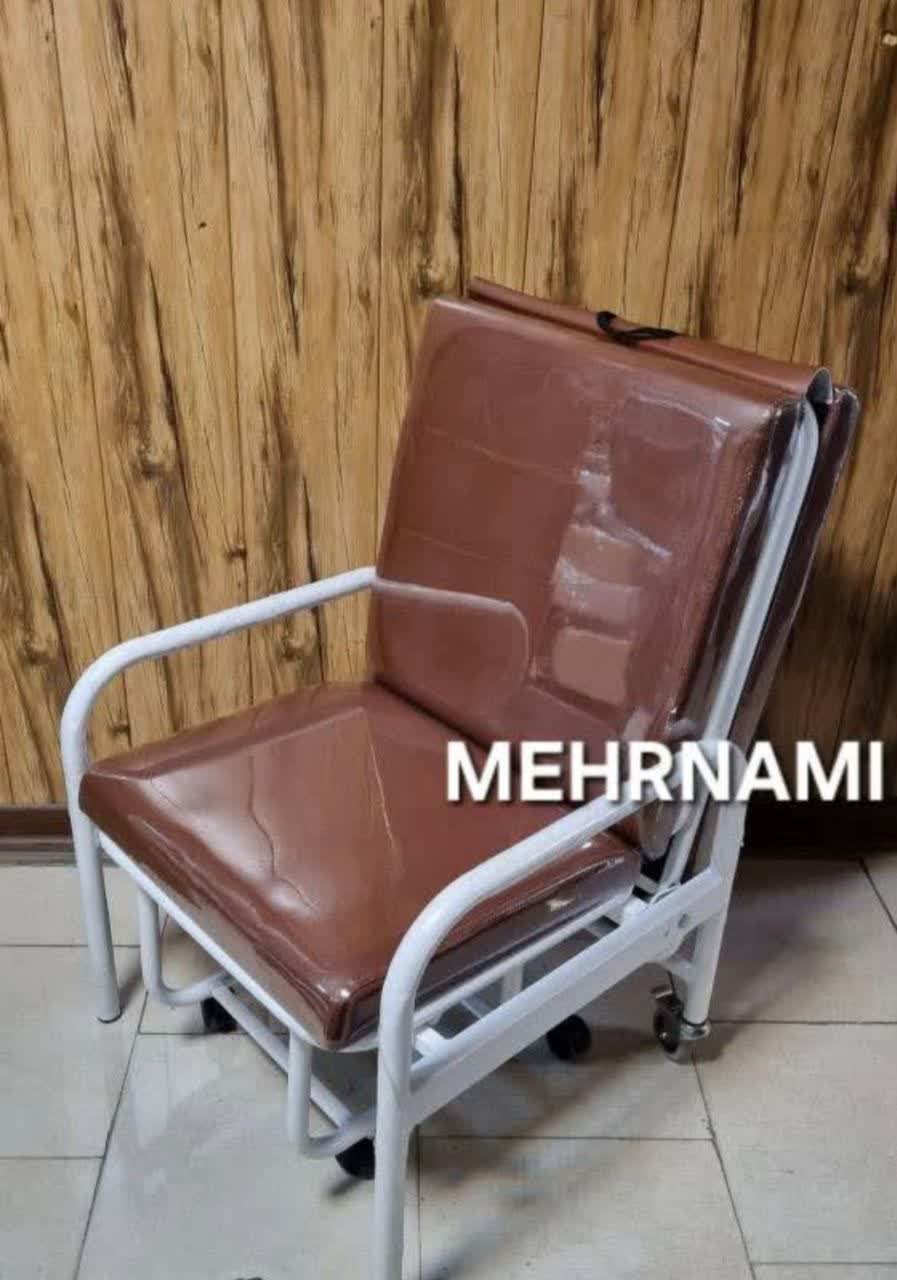 خرید و اهدای ۱۲ عدد صندلی تخت خواب شو بیمارستانی به مبلغ یک میلیارد ریال توسط خیر نیک اندیش نهاوندی به بیمارستان آیت ا... علیمرادیان